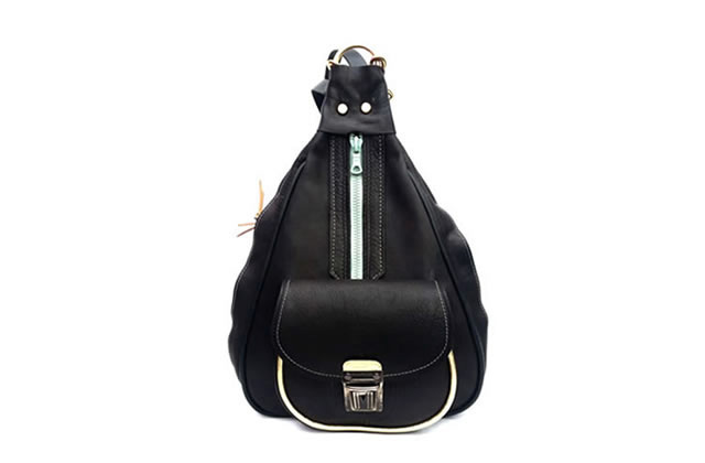 Teardrop backpack in black cowhide